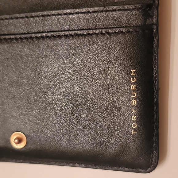 Tory Burch KIRA Chevron Quilted Lamb Leather Bi-Fold Wallet 🩷 - Picture 3 of 12